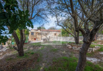 Detached Villa For Sale  in  Lasa