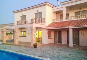 4 Bedroom Detached Villa in Anarita, Paphos