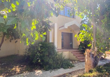 Detached Villa For Sale  in  Emba