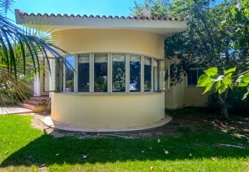 Detached Villa For Sale  in  Emba