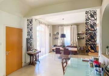 Detached Villa For Sale  in  Emba