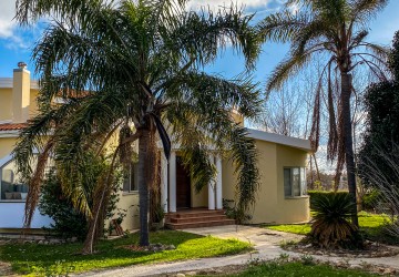 Detached Villa For Sale  in  Emba