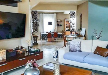Detached Villa For Sale  in  Emba
