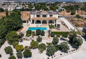 7 Bedroom Detached Villa in Emba, Paphos