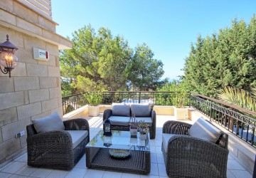 Detached Villa For Sale  in  Tala - Kamares