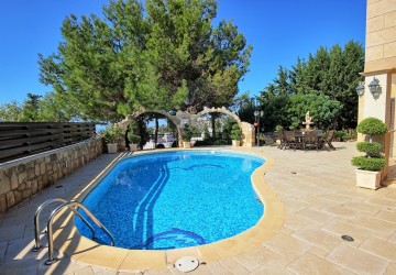 Detached Villa For Sale  in  Tala - Kamares