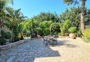 Detached Villa For Sale  in  Tala - Kamares