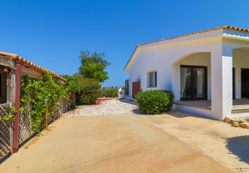 Bungalow For Sale  in  Peyia - Sea Caves