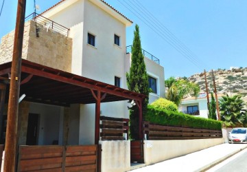 3 Bedroom Detached Villa in Peyia, Paphos