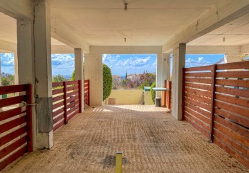 Town House For Sale  in  Peyia