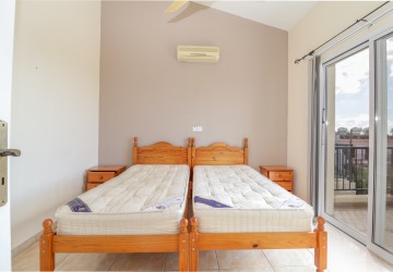 Town House For Sale  in  Peyia