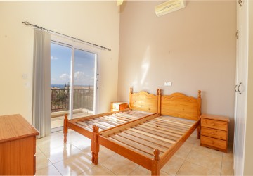 Town House For Sale  in  Peyia