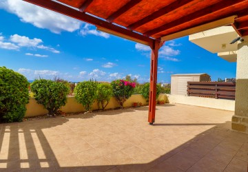 Town House For Sale  in  Peyia