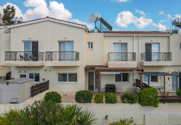 Town House For Sale  in  Peyia
