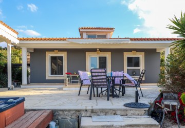 Bungalow For Sale  in  Lasa