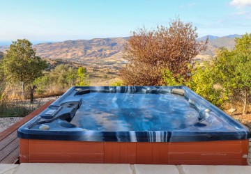 Bungalow For Sale  in  Lasa