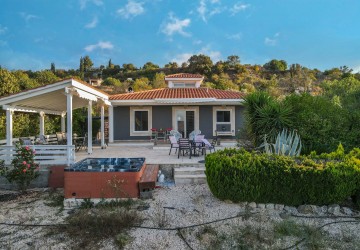 2 Bedroom Bungalow in Lasa, Paphos