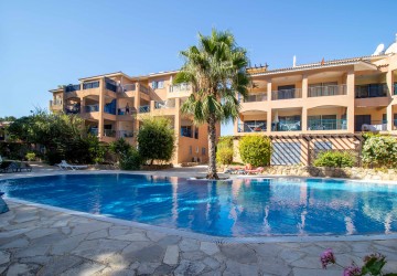 Ground Floor Apartment  For Sale  in  Kato Paphos - Universal