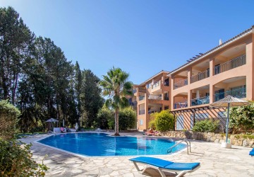 Ground Floor Apartment  For Sale  in  Kato Paphos - Universal