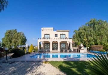 4 Bedroom Detached Villa in Secret Valley, Paphos