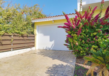 Detached Villa For Sale  in  Peyia