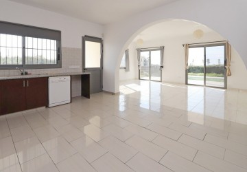 Detached Villa For Sale  in  Peyia