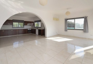 Detached Villa For Sale  in  Peyia