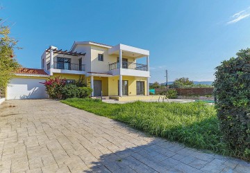 Detached Villa For Sale  in  Peyia