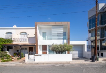 Detached Villa For Sale  in  City center