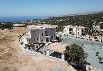 4 Bedroom Detached Villa in Peyia - St. George, Paphos