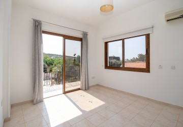 Detached Villa For Sale  in  Peyia - St. George
