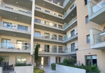 2 Bedroom Apartment in Kato Paphos, Paphos