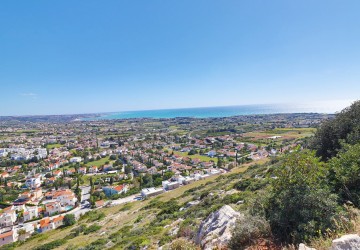 Bungalow For Sale  in  Peyia