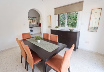 Bungalow For Sale  in  Tala - Kamares