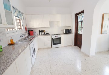 Bungalow For Sale  in  Tala - Kamares