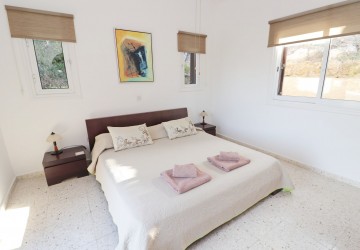 Bungalow For Sale  in  Tala - Kamares