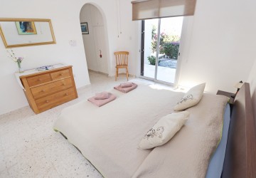 Bungalow For Sale  in  Tala - Kamares
