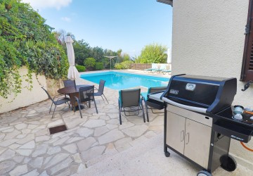 Bungalow For Sale  in  Tala - Kamares