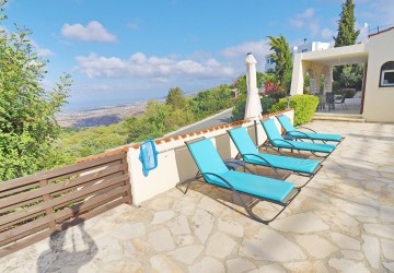 Bungalow For Sale  in  Tala - Kamares