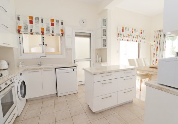 Detached Villa For Sale  in  Peyia - Coral Bay