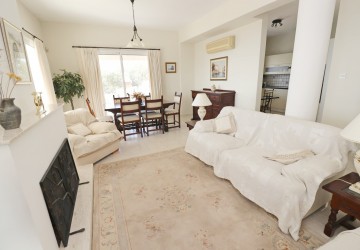 Detached Villa For Sale  in  Peyia