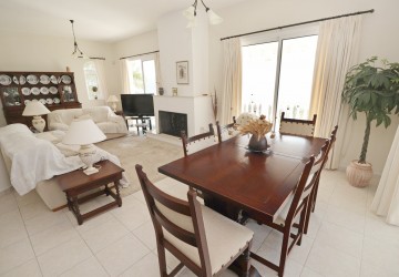 Detached Villa For Sale  in  Peyia