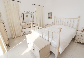 Detached Villa For Sale  in  Peyia