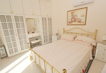 Detached Villa For Sale  in  Peyia
