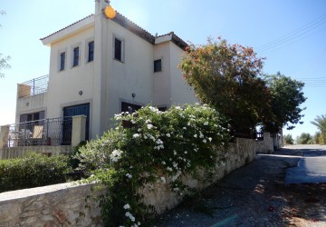 5 Bedroom Detached Villa in Tsada, Paphos
