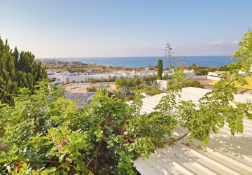 Town House For Sale  in  Chlorakas