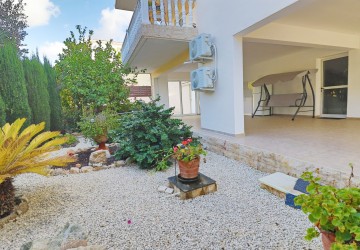 Detached Villa For Sale  in  Peyia
