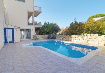 Detached Villa For Sale  in  Peyia