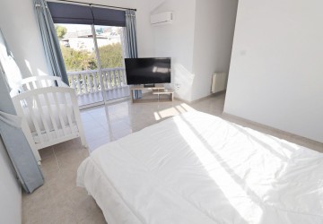 Detached Villa For Sale  in  Peyia