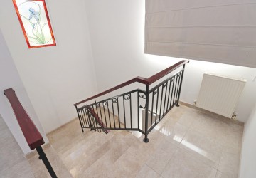 Detached Villa For Sale  in  Peyia